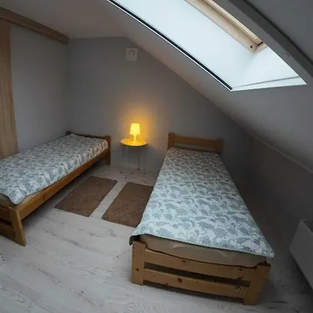 Large, Comfortable Home, Private Garden 度假居 Debina (Ustka)