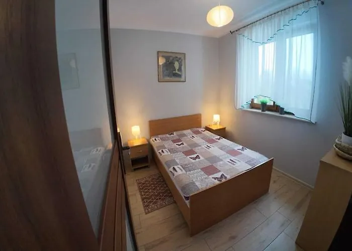 度假居 Large, Comfortable Home, Private Garden *