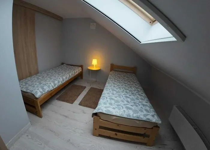Large, Comfortable Home, Private Garden 度假居 Debina (Ustka)